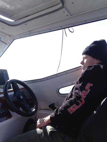 Antti torkkumassa ratissa